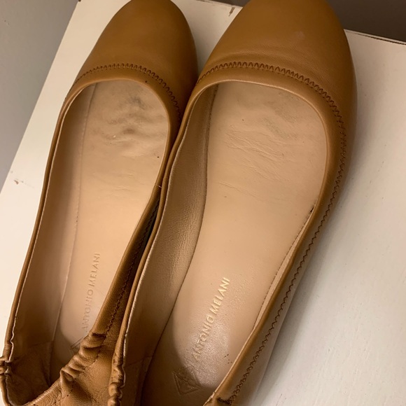 Flats - Picture 2 of 4